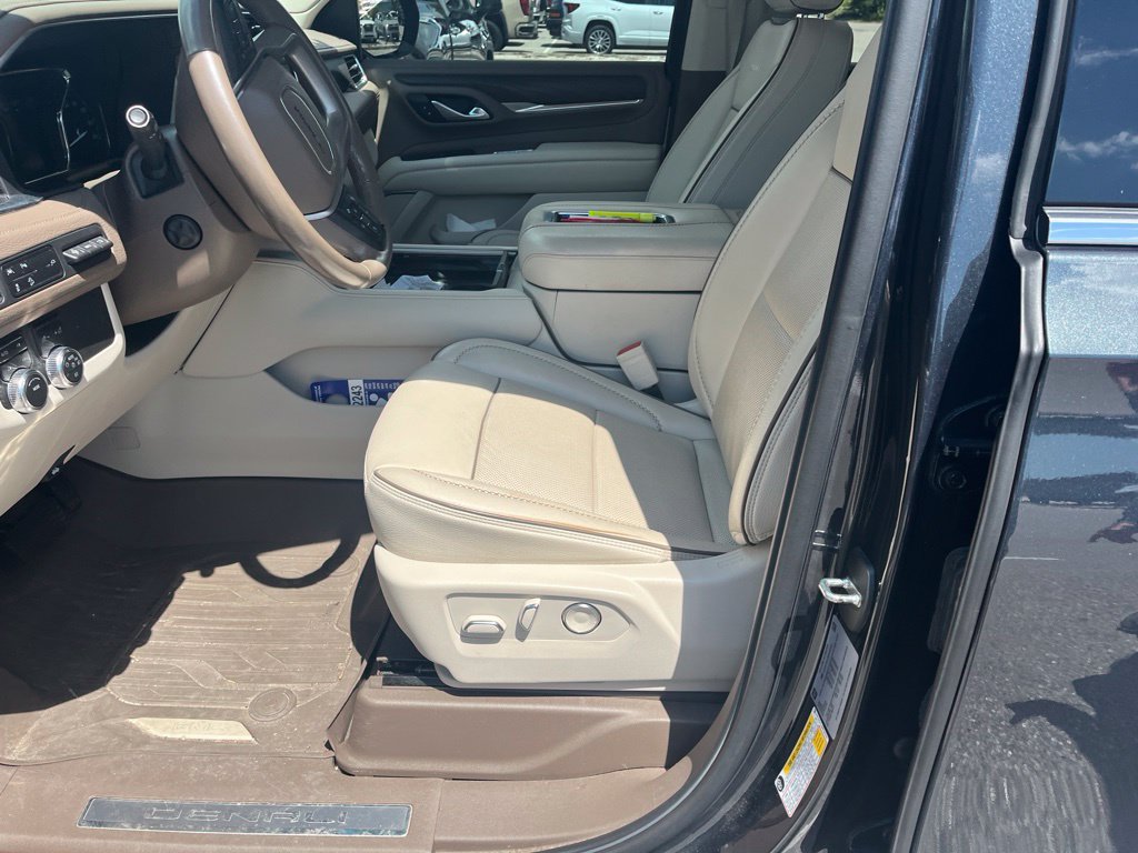 Used 2021 GMC Yukon Denali AWD/4WD image 12