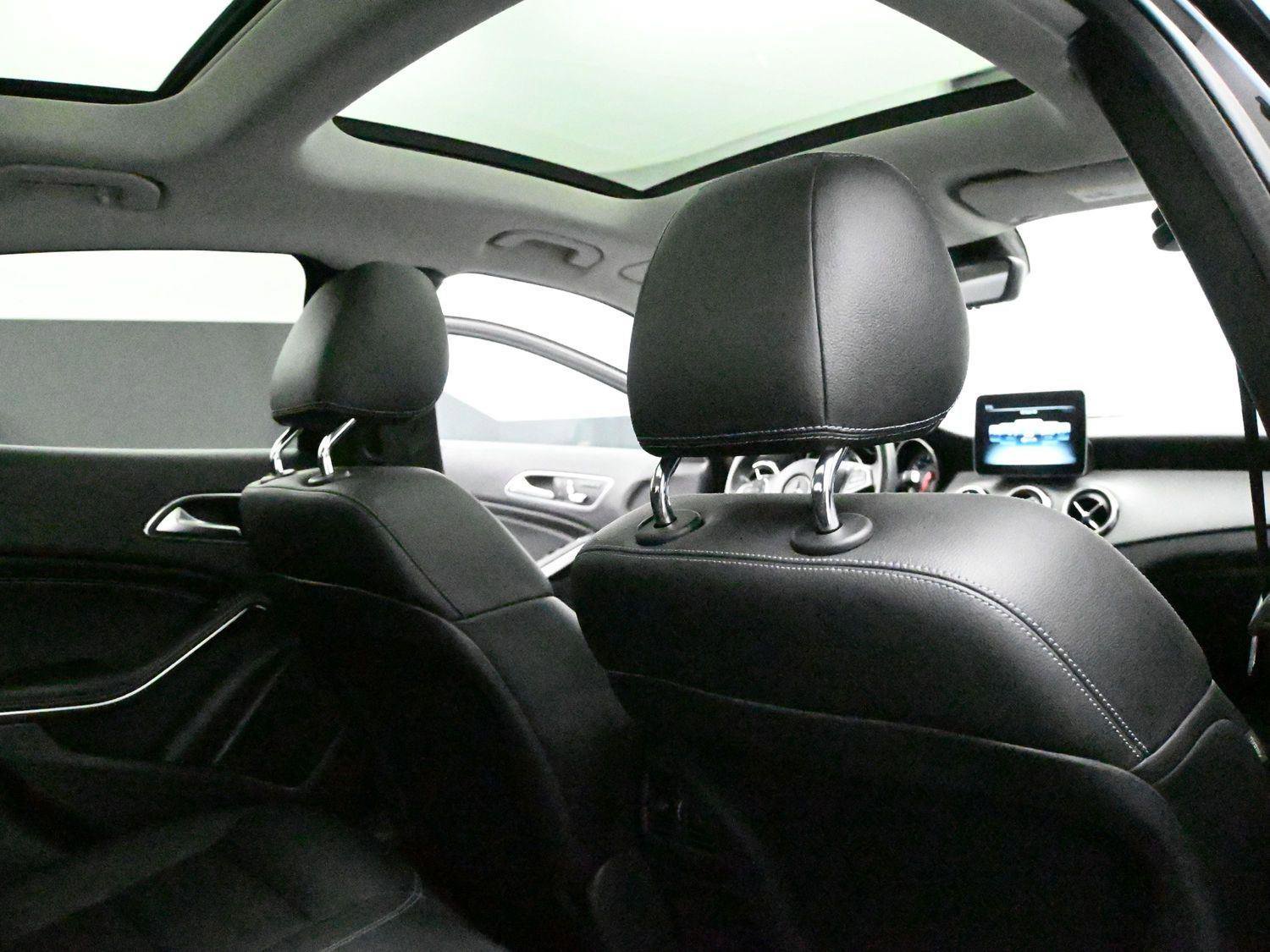 Used 2020 Mercedes-Benz GLA 250 4MATIC image 20