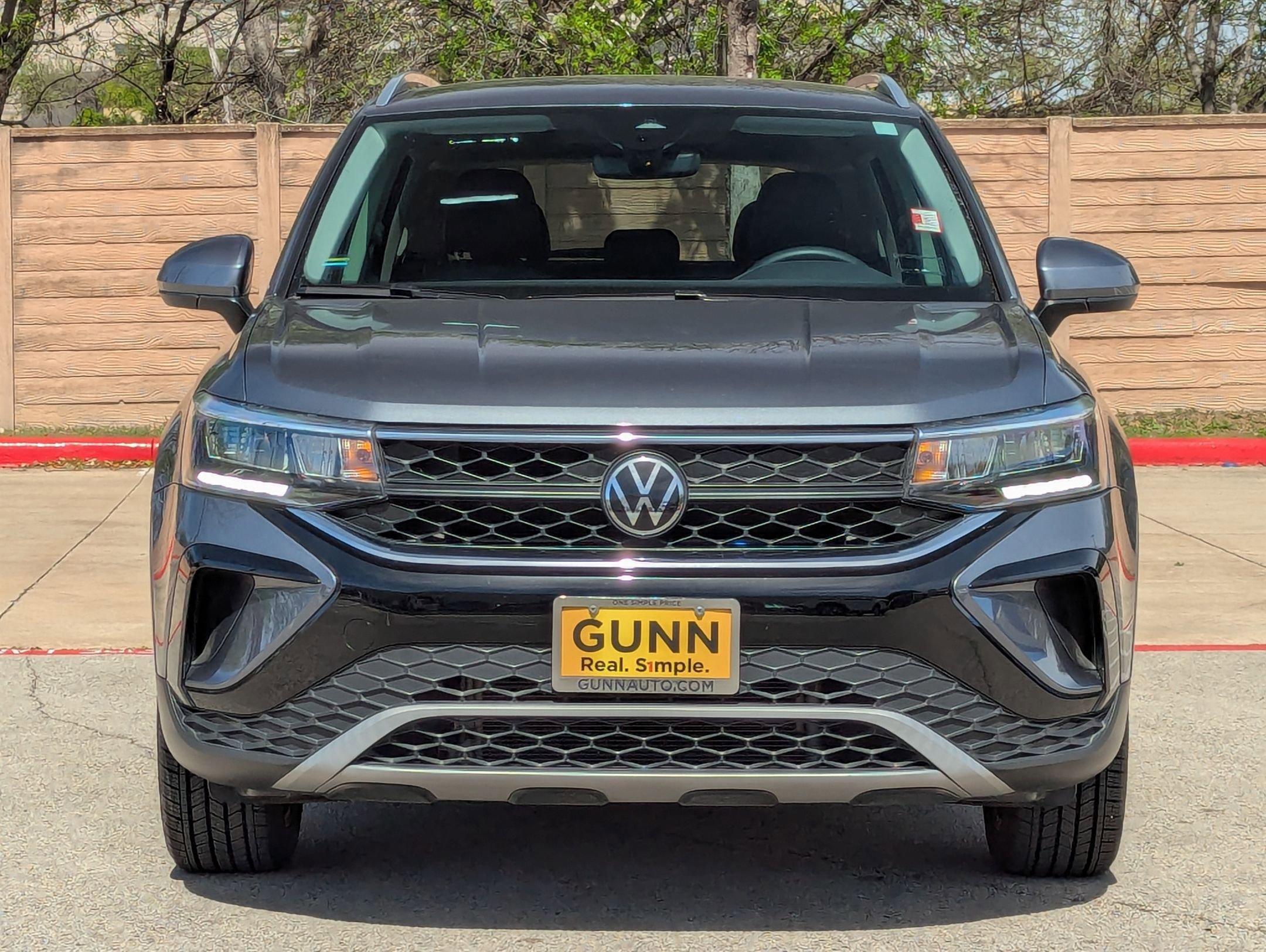 Used 2023 Volkswagen Taos SE image 8