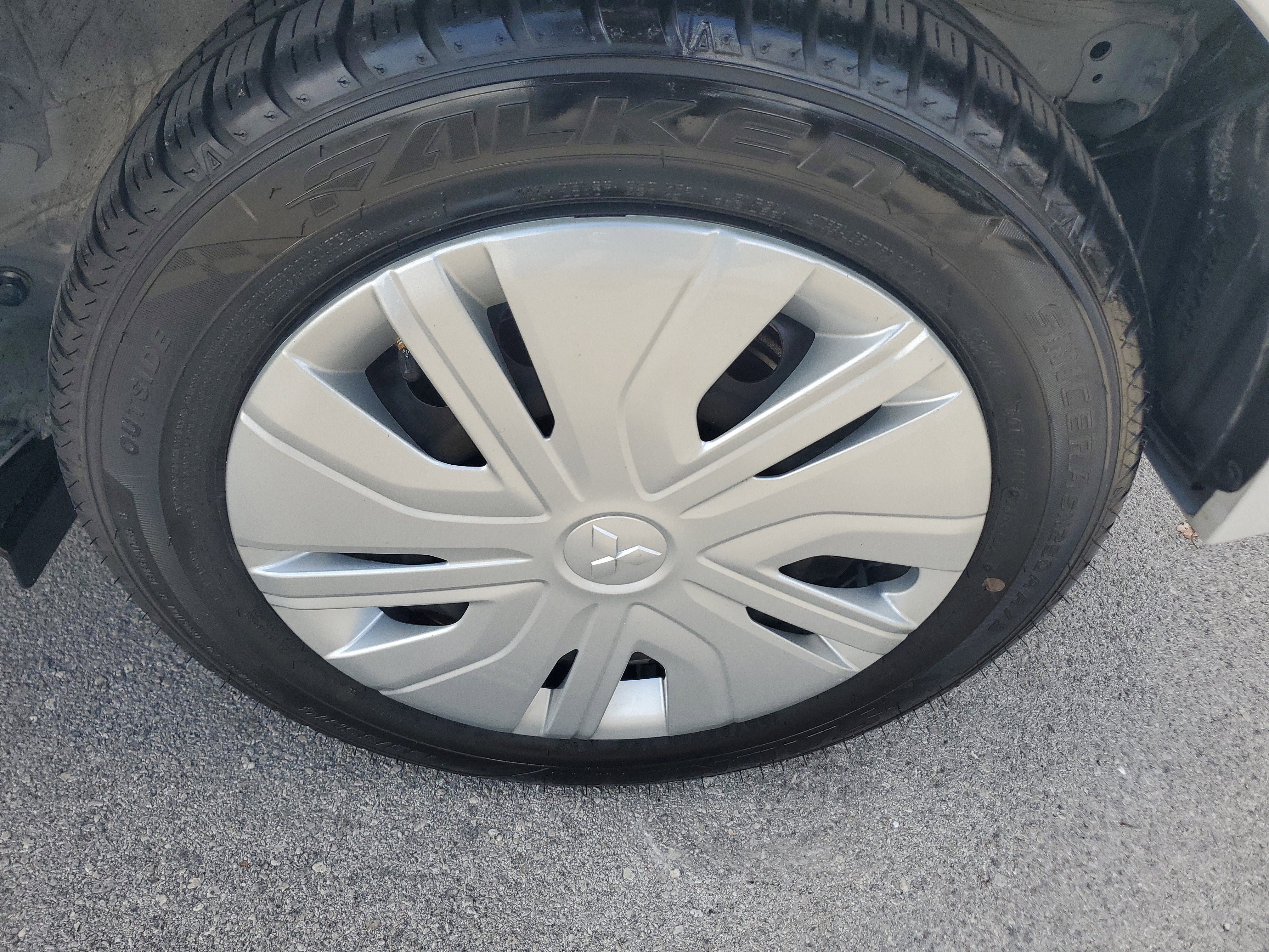 Used 2024 Mitsubishi Mirage ES image 28