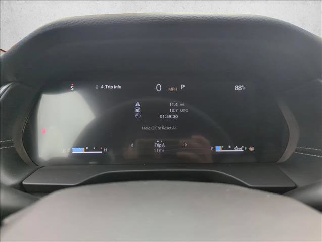 New 2025 Jeep Grand Cherokee Altitude image 11