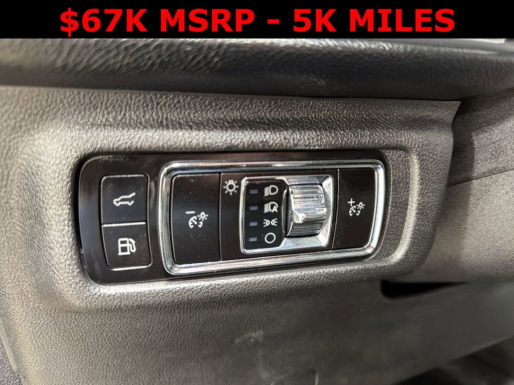 Used 2025 Lincoln Corsair Grand Touring w/ Equipment Group 302A image 15