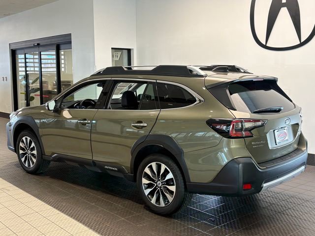 Used 2023 Subaru Outback Touring AWD/4WD image 4