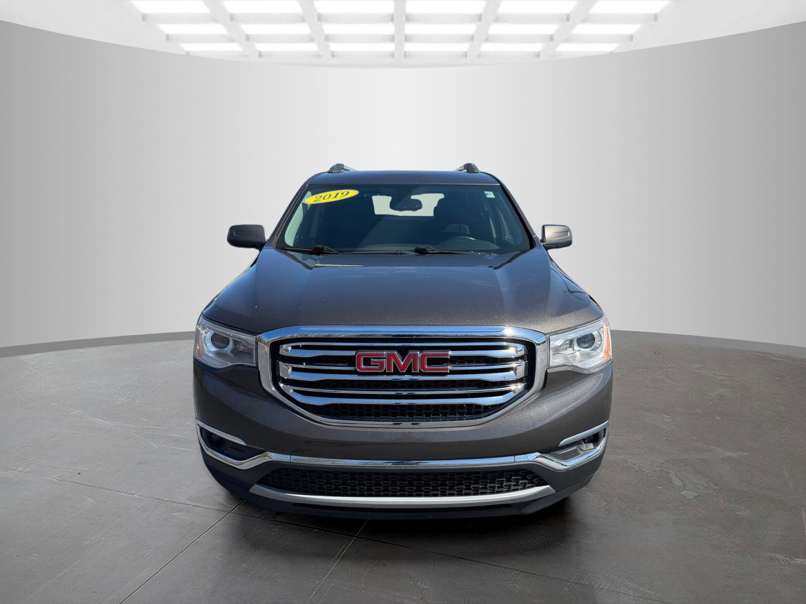 Used 2019 GMC Acadia SLT image 2