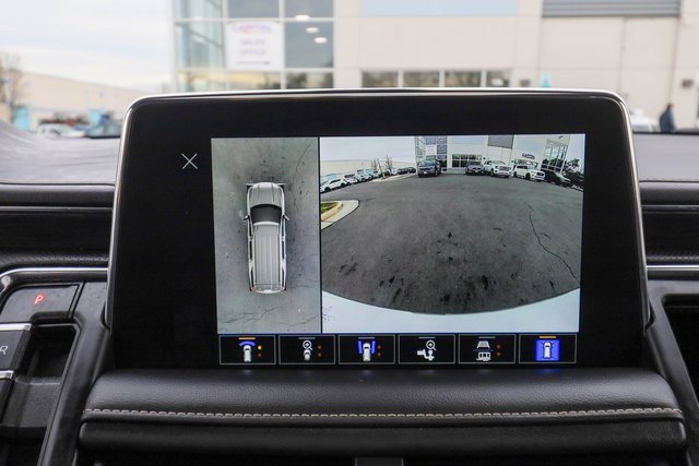 Used 2022 GMC Yukon SLT w/ SLT Premium Package image 7