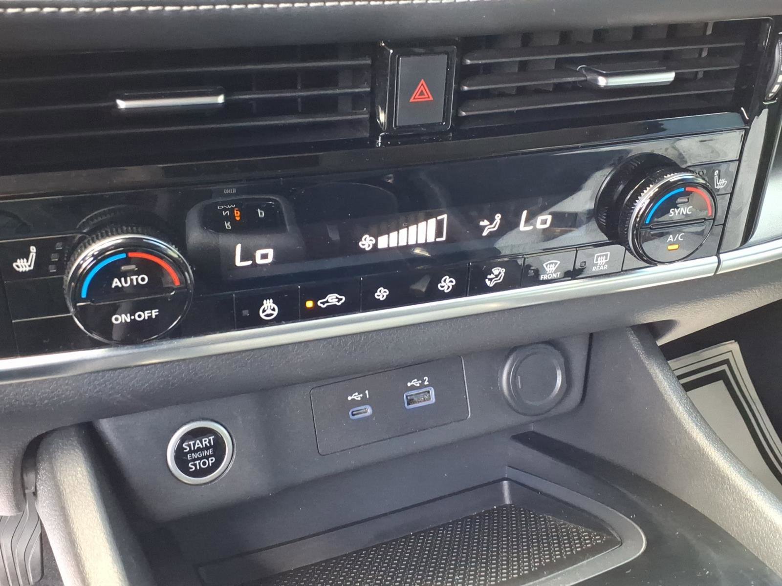 Certified 2021 Nissan Rogue SV w/ Premium Package image 26