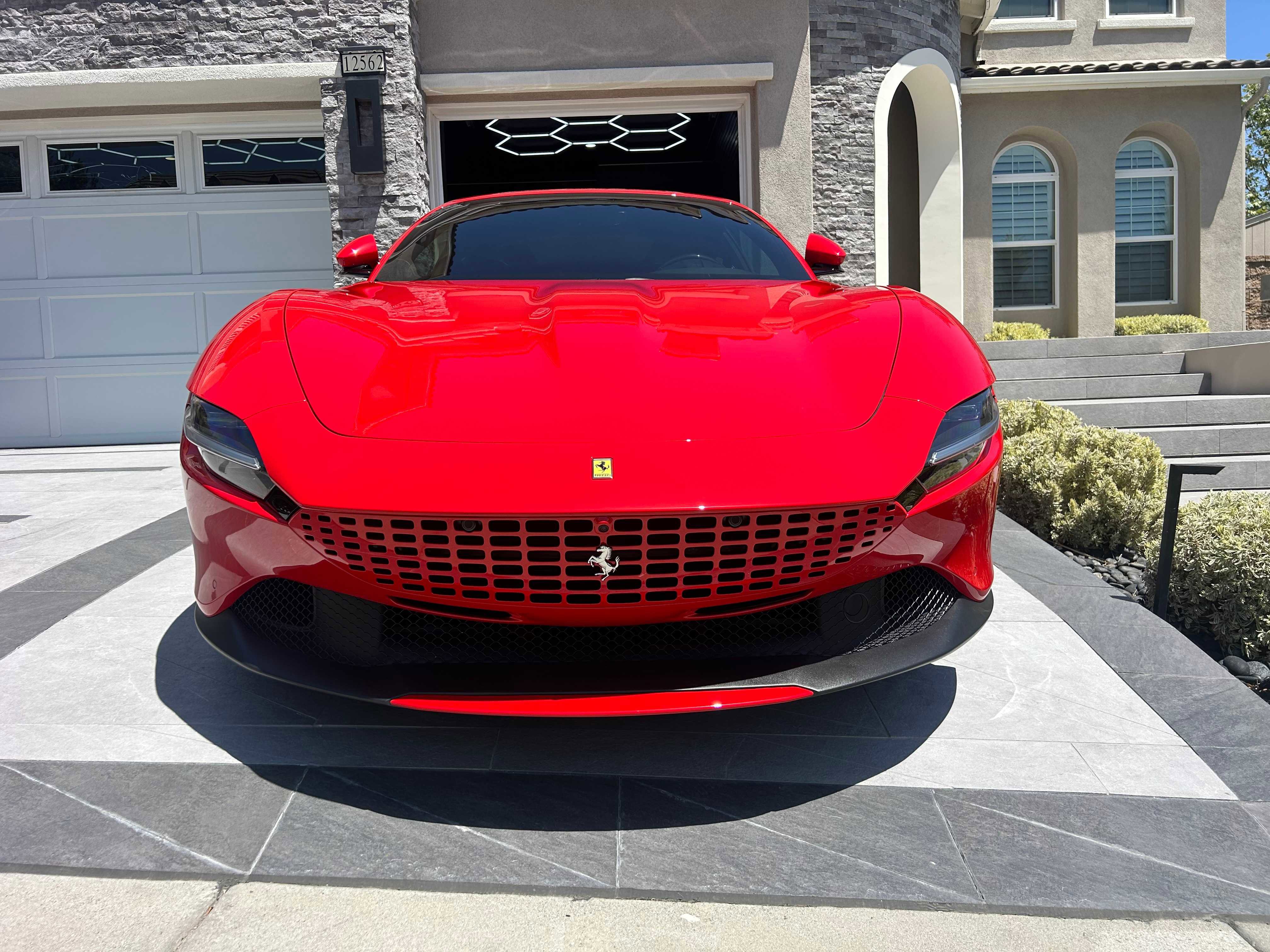 Used 2022 Ferrari Roma RWD image 2