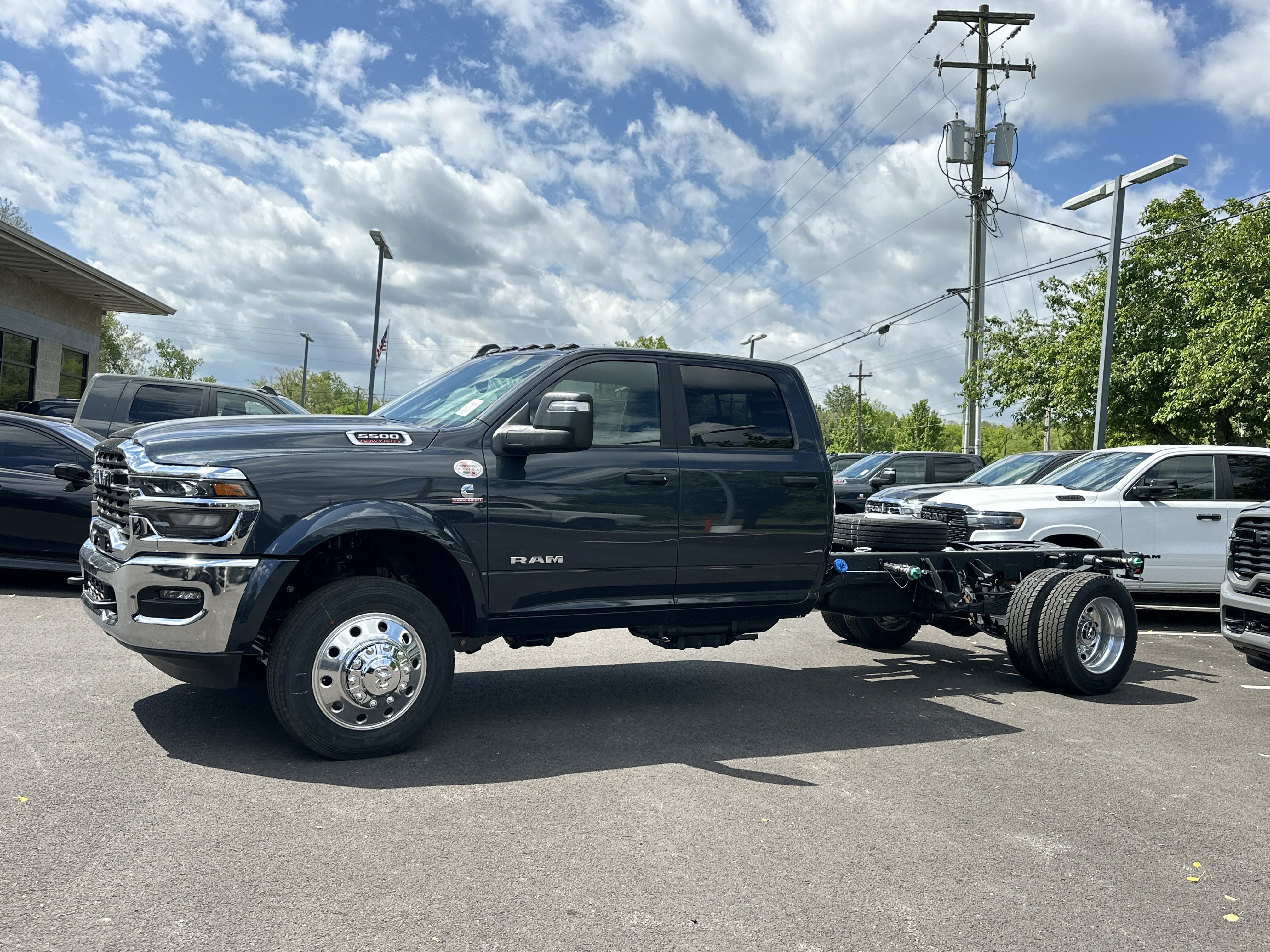New 2026 RAM 5500 4x4 Crew Cab image 24
