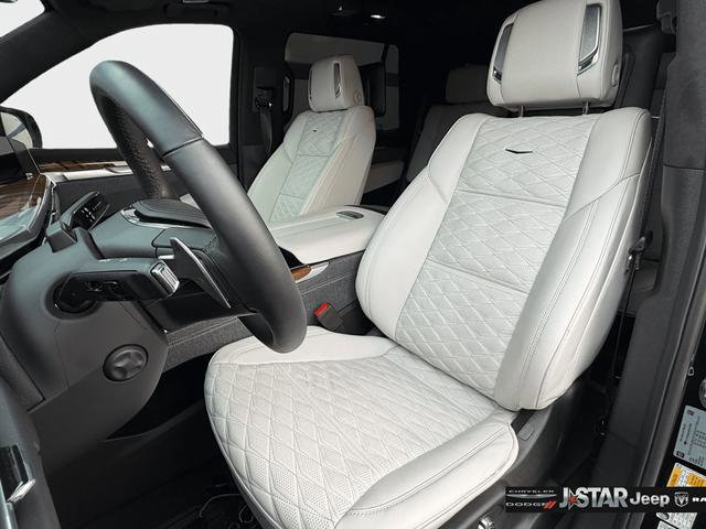 Used 2025 Cadillac Escalade Sport Platinum AWD/4WD image 11