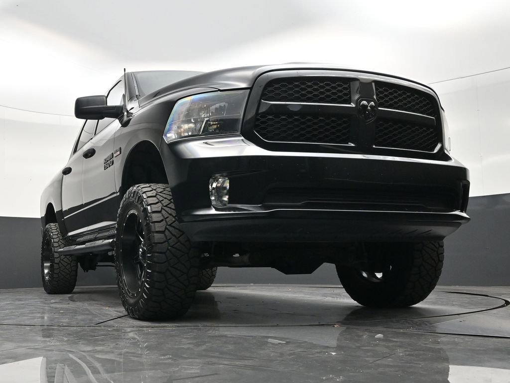 Used 2017 RAM 1500 Express w/ Black Ram 1500 Express Group AWD/4WD image 26