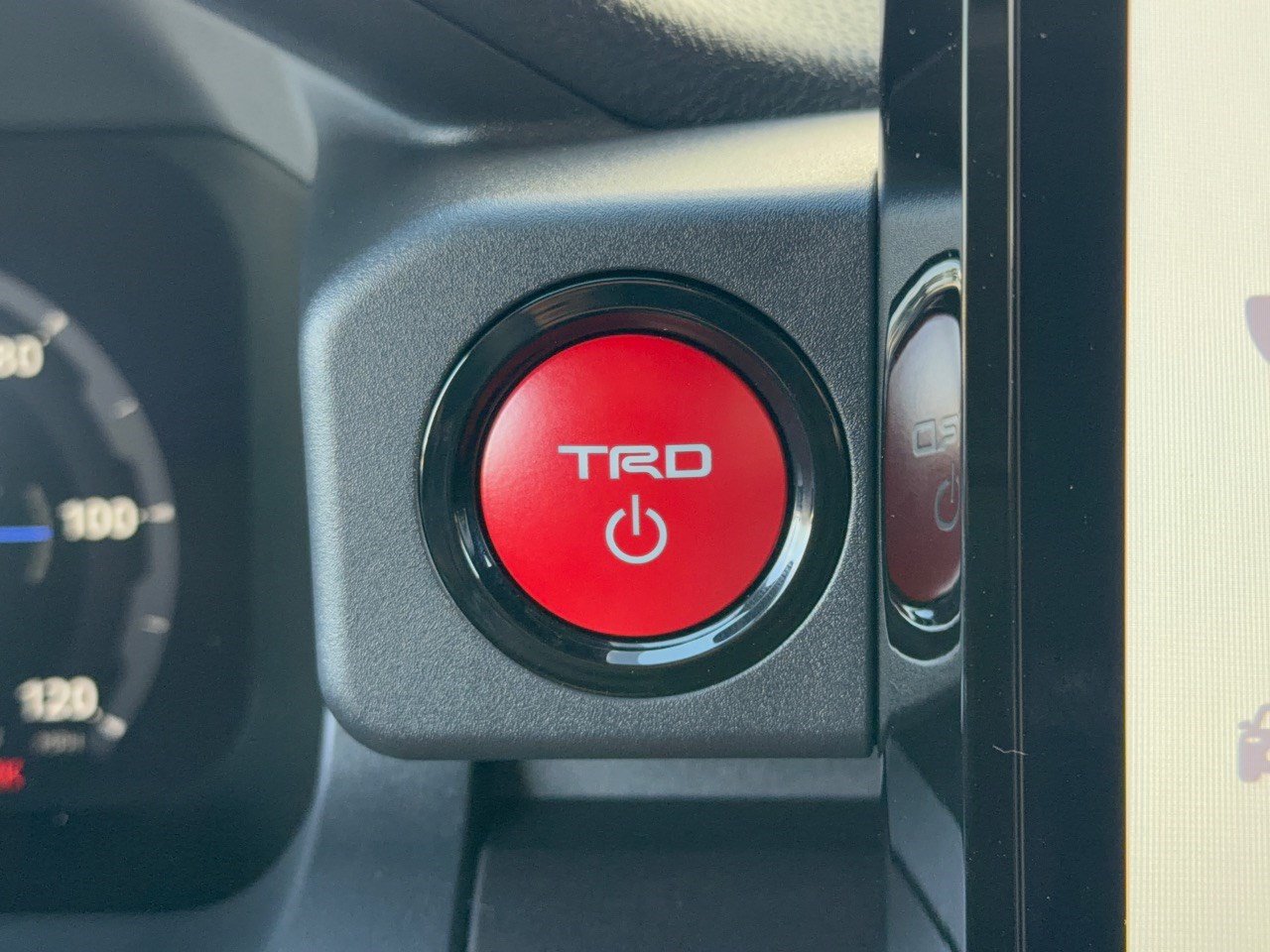 New 2026 Toyota 4Runner TRD Off-Road Premium AWD/4WD image 21