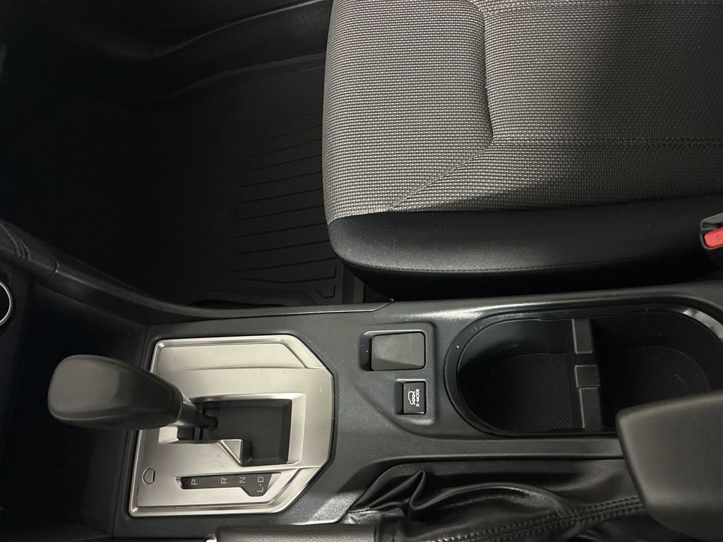 Certified 2022 Subaru Crosstrek 2.0i image 32