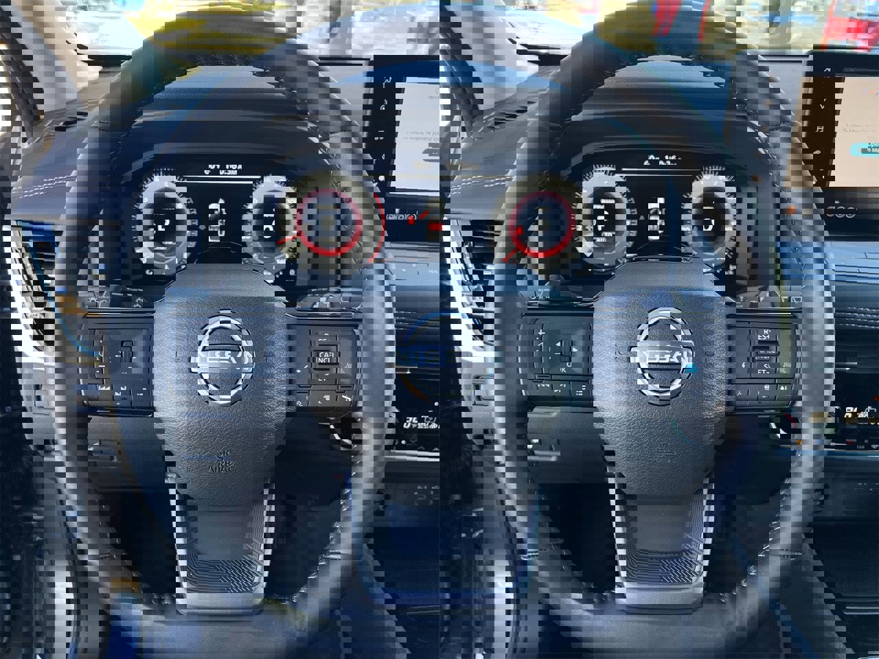 Certified 2025 Nissan Rogue SL w/ Tech Package image 10