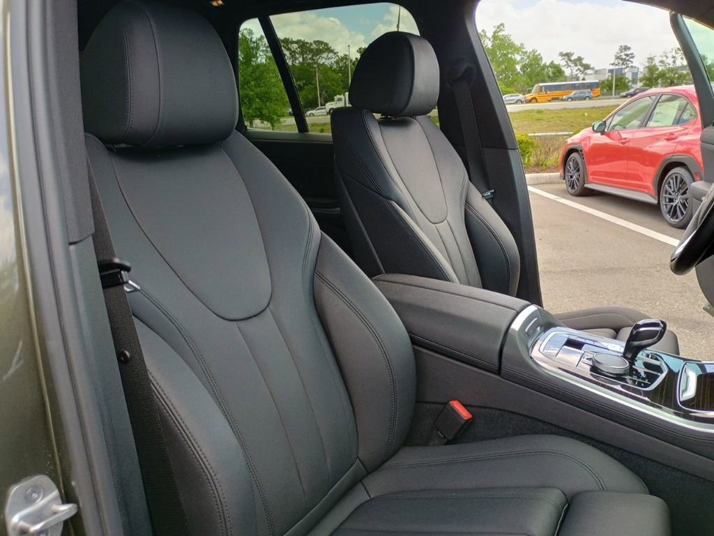 Used 2021 BMW X5 sDrive40i w/ Premium Package RWD image 24
