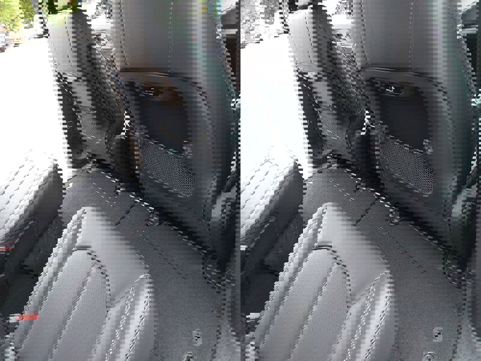 New 2026 Chrysler Pacifica Select image 12