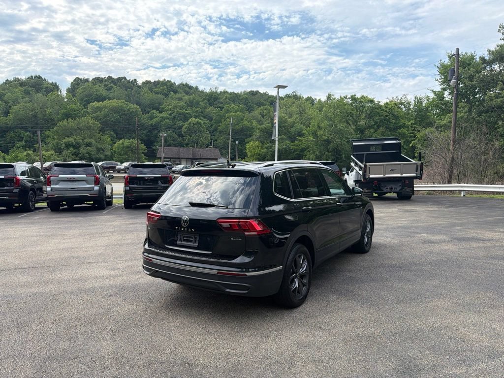 Used 2024 Volkswagen Tiguan Wolfsburg Edition AWD/4WD image 3