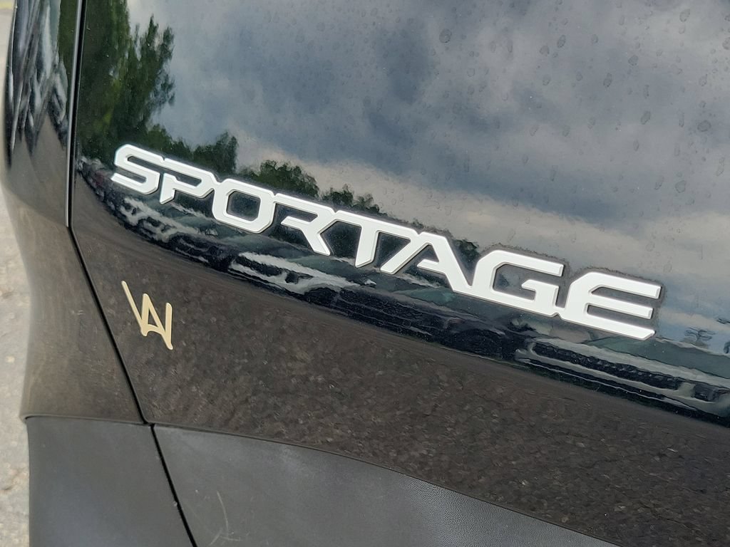 Certified 2024 Kia Sportage EX AWD/4WD image 6