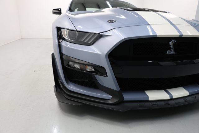 Used 2022 Ford Mustang Shelby GT500 w/ Carbon Fiber Track Pack RWD image 58
