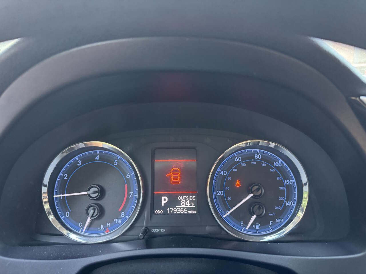 Used 2019 Toyota Corolla LE image 11