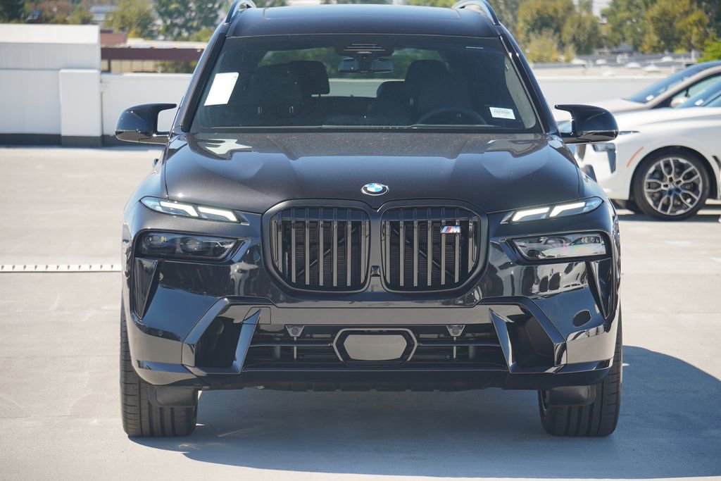 New 2026 BMW X7 M60i image 2