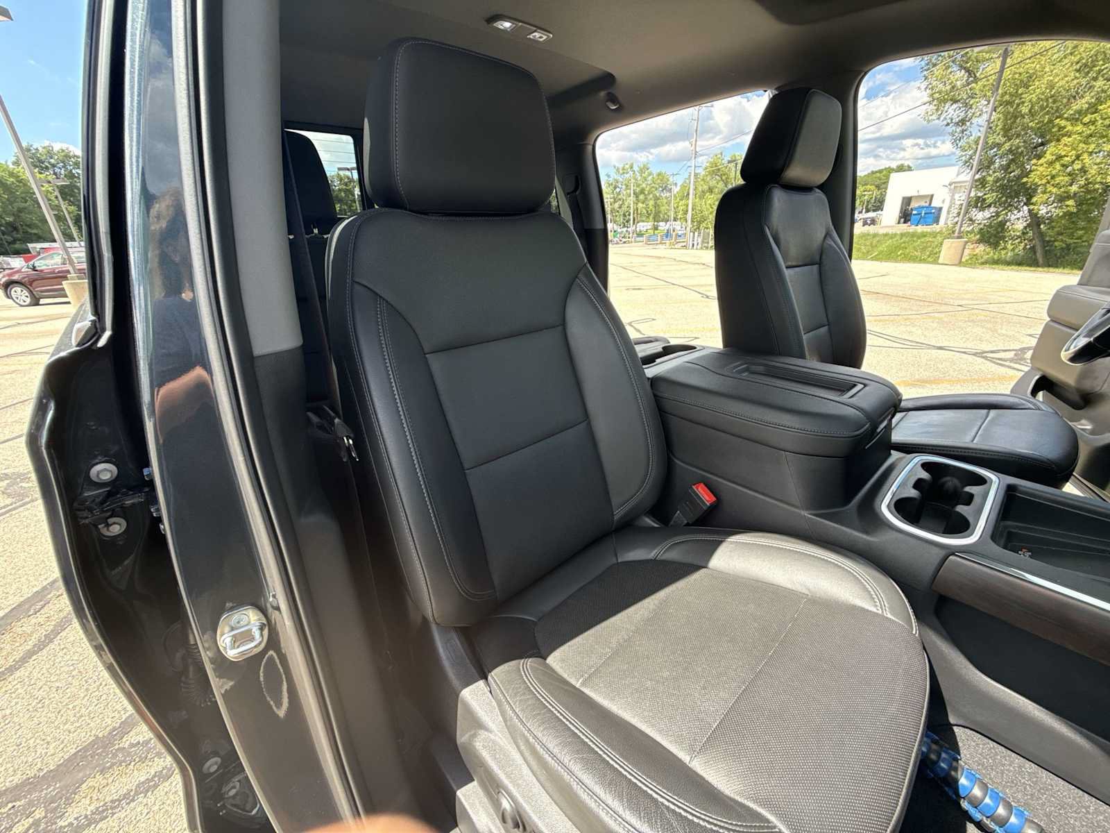 Certified 2019 GMC Sierra 1500 SLT w/ SLT Premium Plus Package AWD/4WD image 28