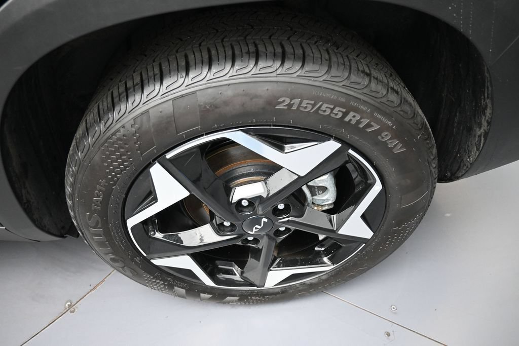 Certified 2025 Kia Seltos S AWD/4WD image 15