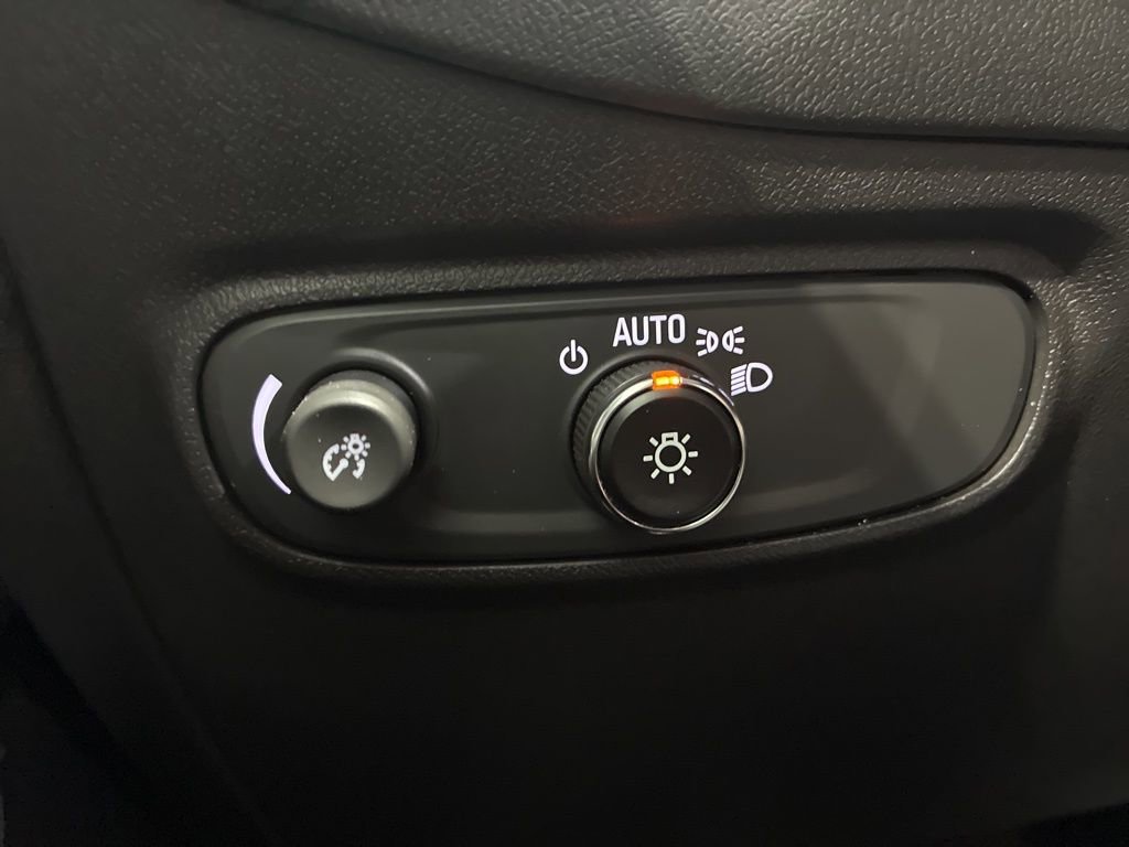 Used 2024 Chevrolet Equinox LT AWD/4WD image 15