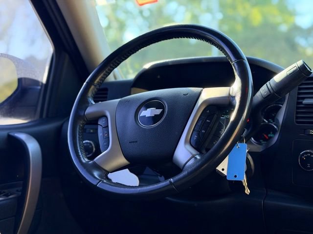 Used 2011 Chevrolet Silverado 1500 LT w/ All-Star Edition AWD/4WD image 20