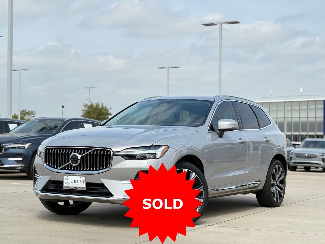 Certified 2023 Volvo XC60 B5 Ultimate w/ Climate Package AWD/4WD image 2