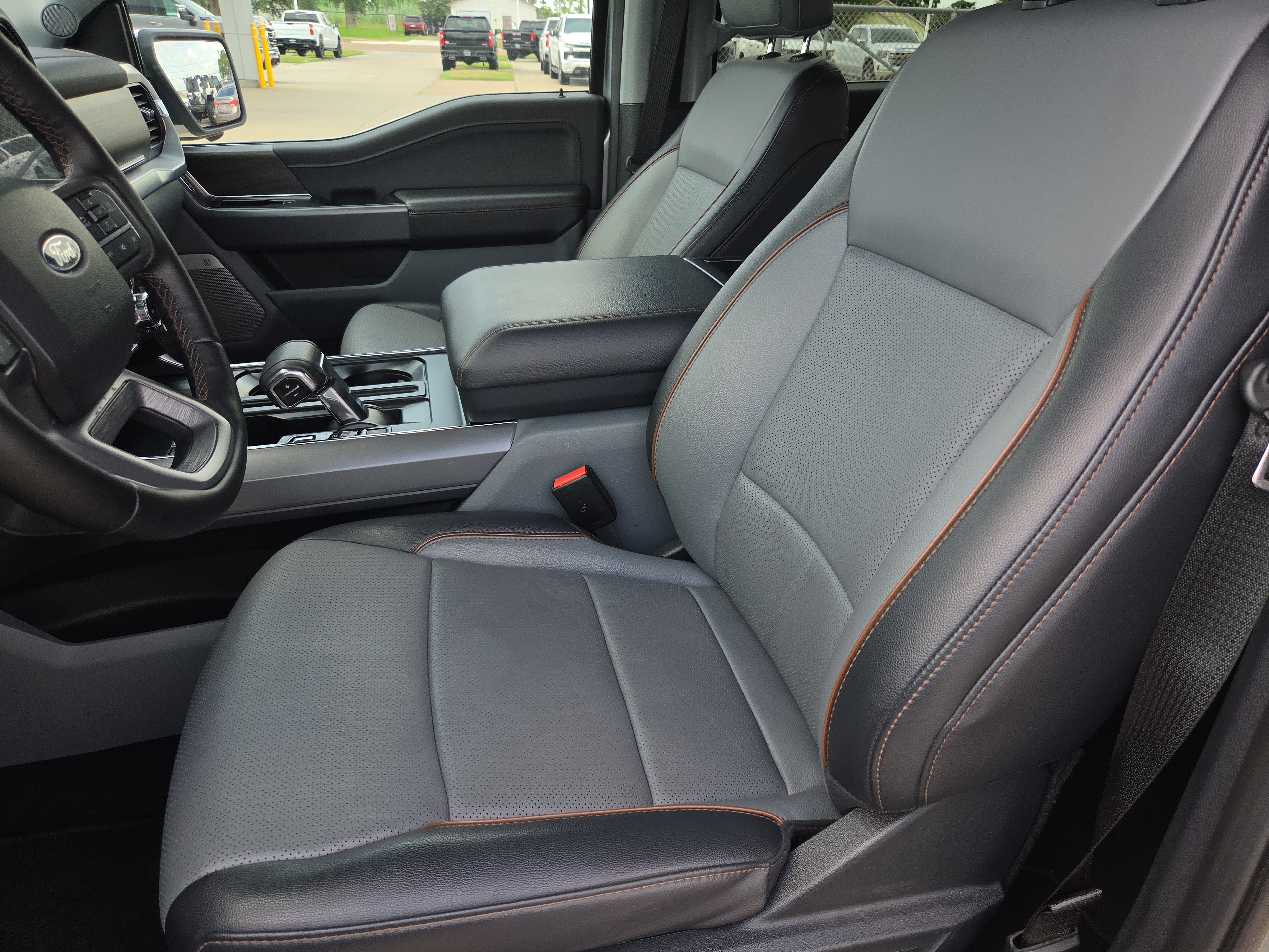 Used 2025 Ford F150 Lariat AWD/4WD image 15