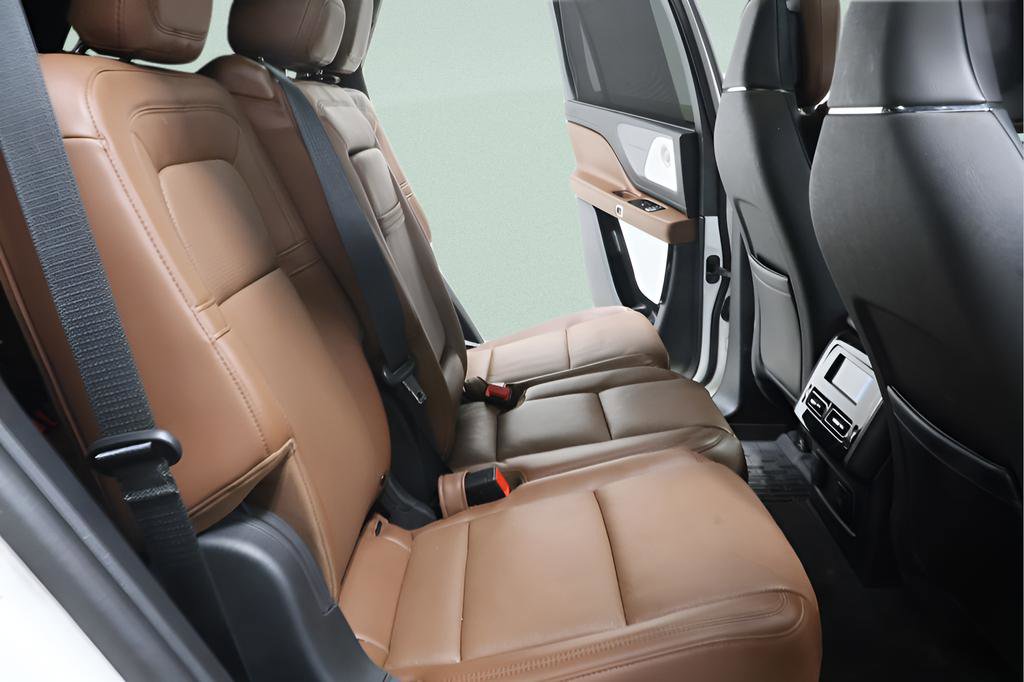 Used 2024 Lincoln Aviator Reserve w/ Equipment Group 201A image 29