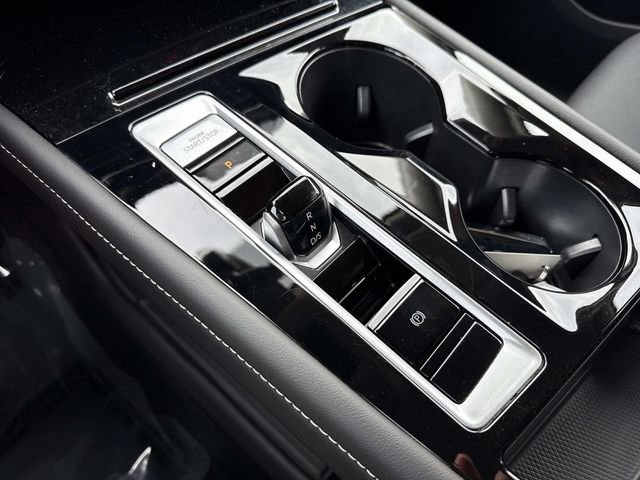 Certified 2025 Volkswagen Atlas SE image 24