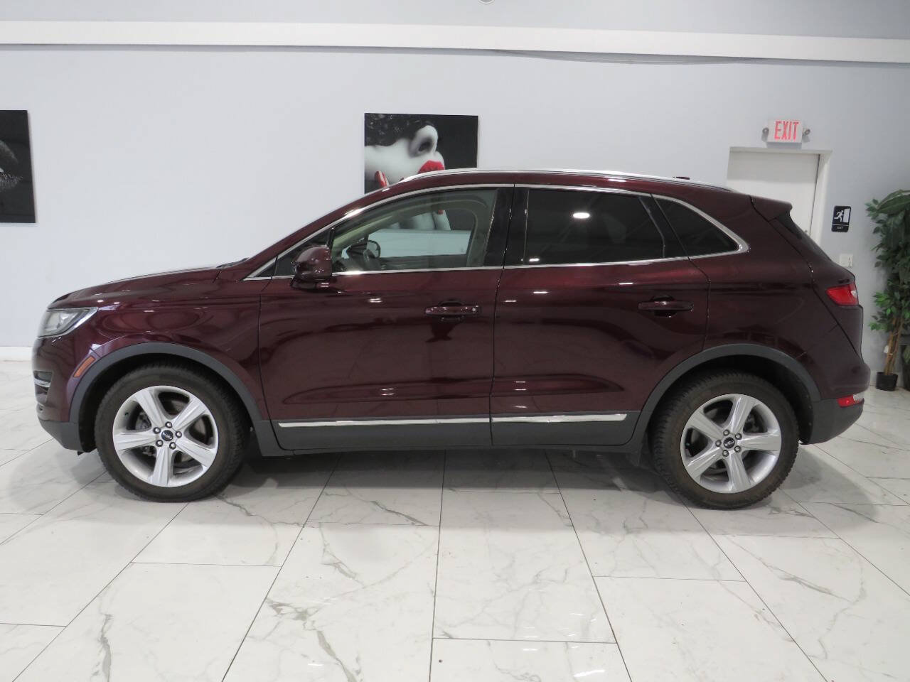 Used 2018 Lincoln MKC Premiere FWD image 6