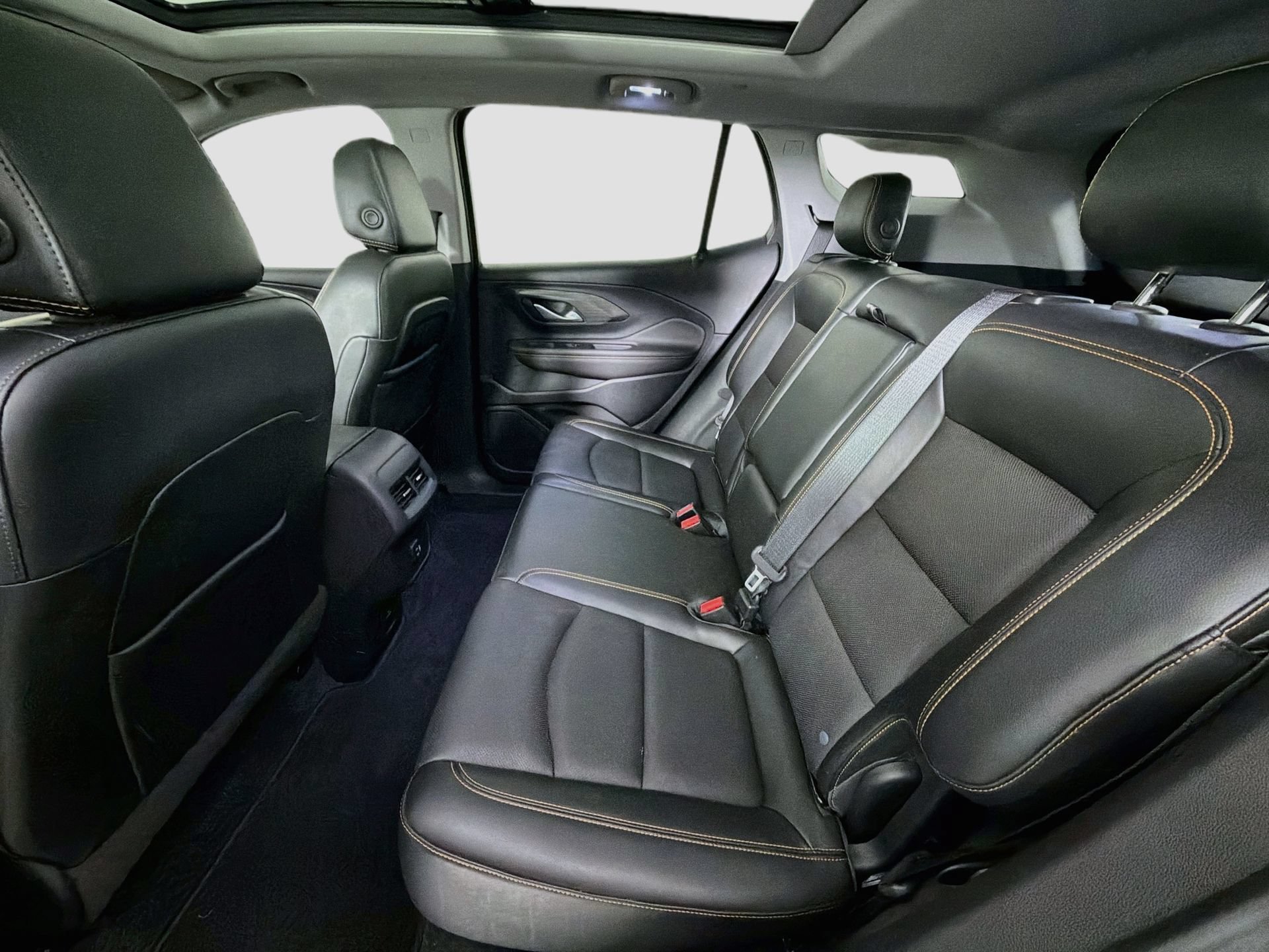 Used 2020 GMC Terrain SLT w/ Preferred Package FWD image 24