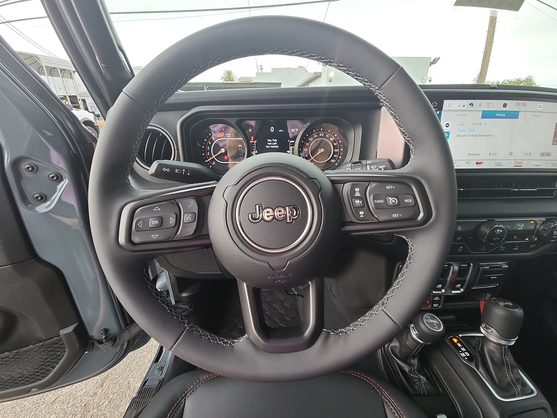 Certified 2026 Jeep Wrangler Rubicon AWD/4WD image 11