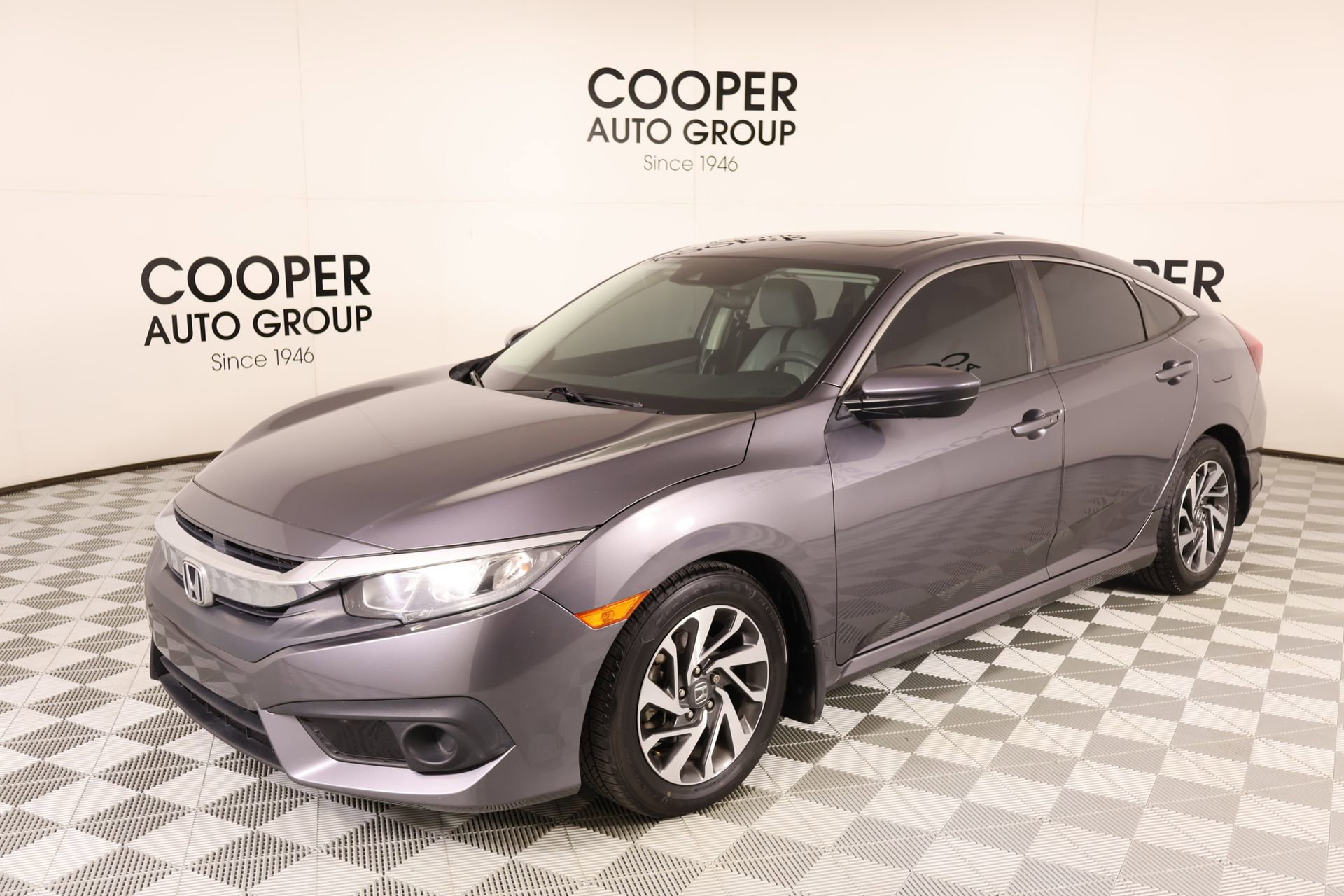 Used 2017 Honda Civic EX image 9