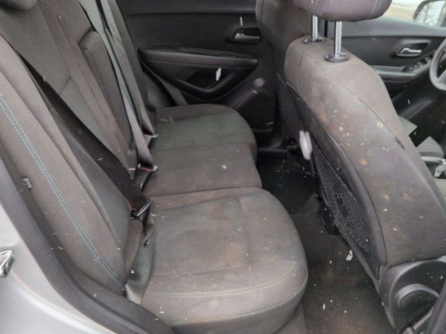 Used 2015 Chevrolet Trax LS image 29