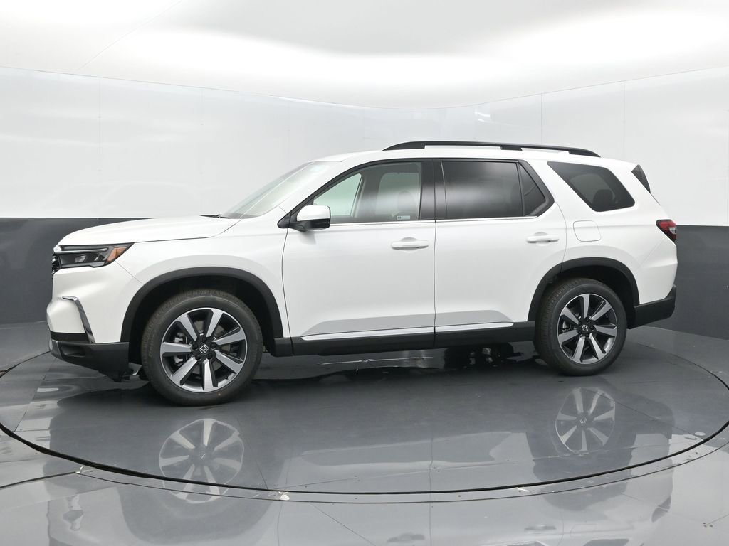 New 2025 Honda Pilot Touring image 10