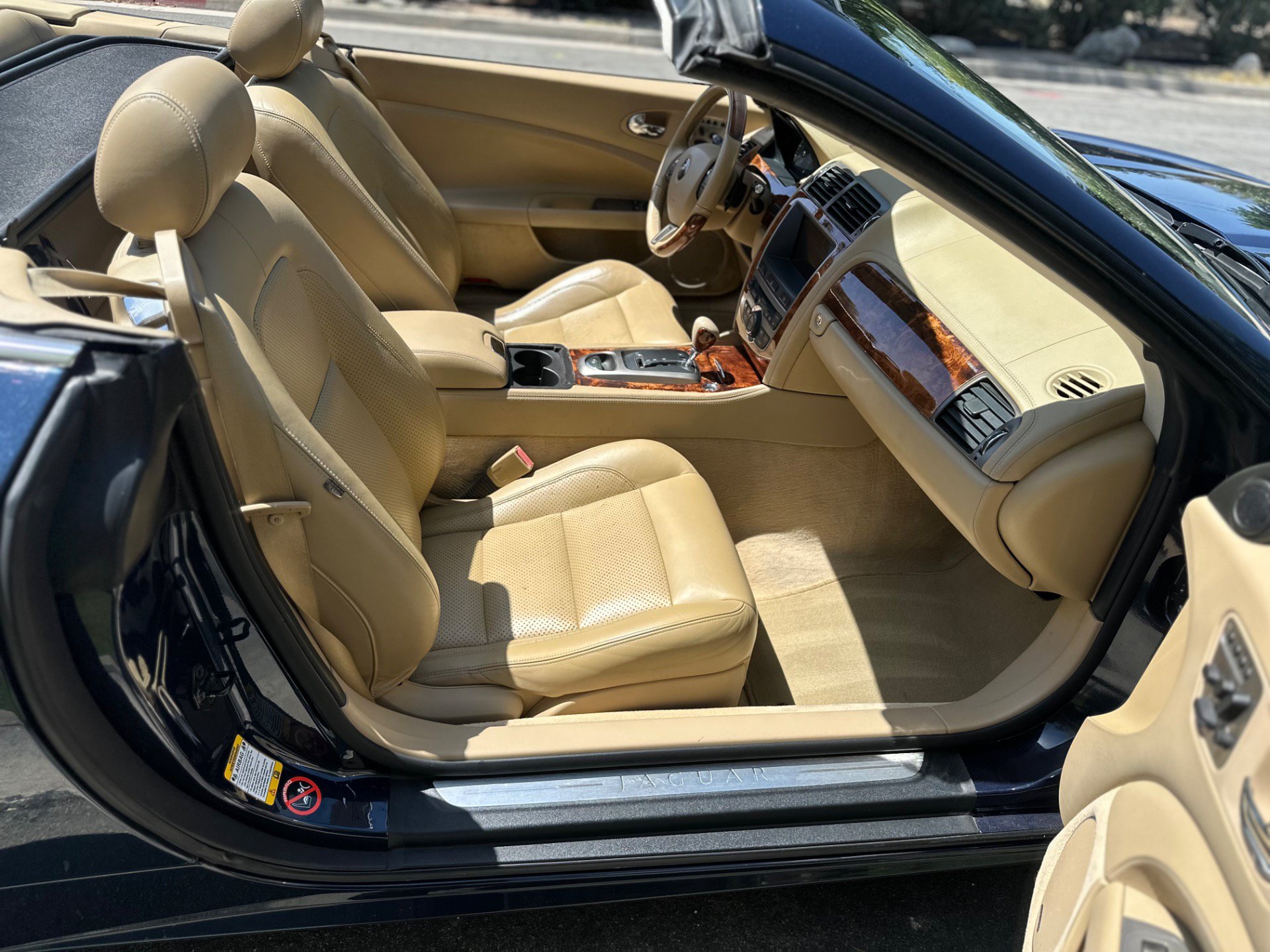 Used 2007 Jaguar XK Convertible RWD image 39