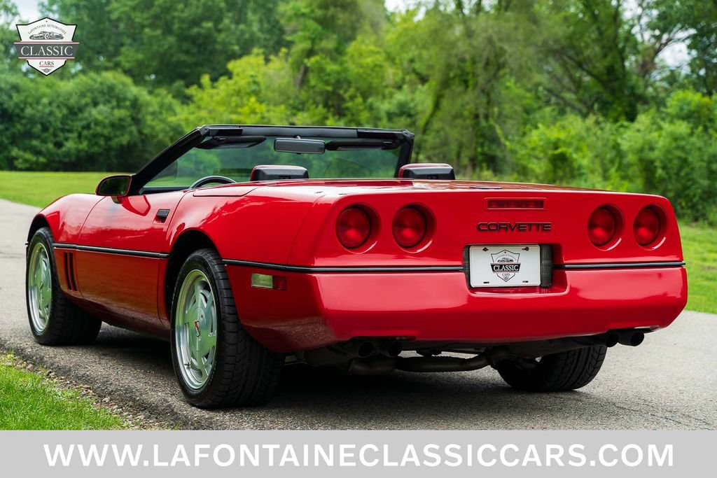 Used 1988 Chevrolet Corvette Convertible RWD image 36