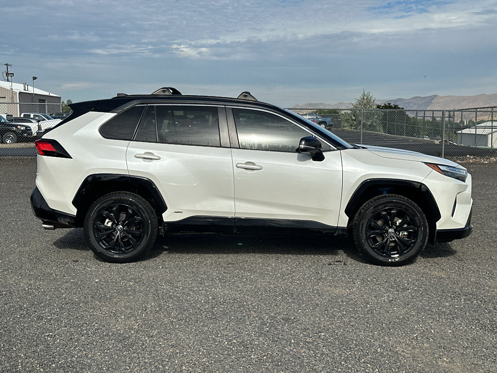 Certified 2022 Toyota RAV4 XSE AWD/4WD image 8