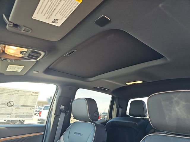 New 2026 GMC Canyon Denali image 15
