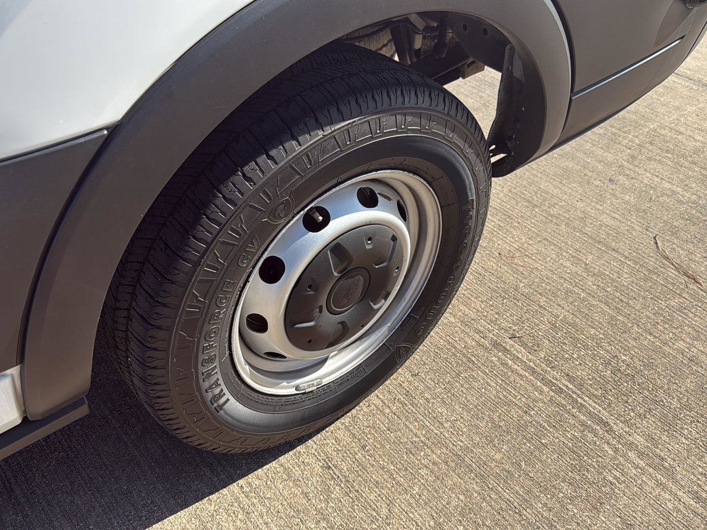 Certified 2019 Ford Transit 350 XL image 4