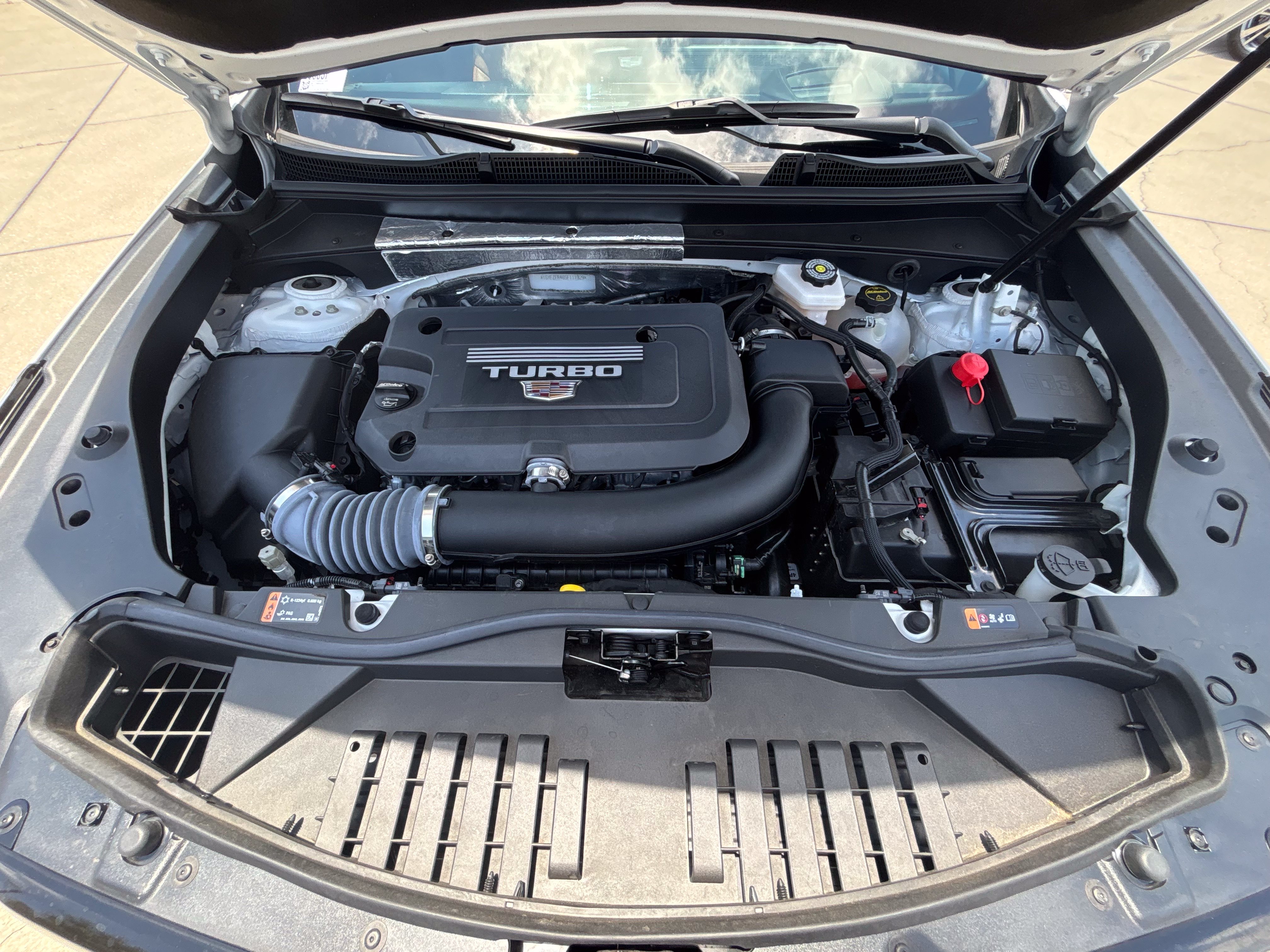 Certified 2025 Cadillac XT4 Sport AWD/4WD image 36