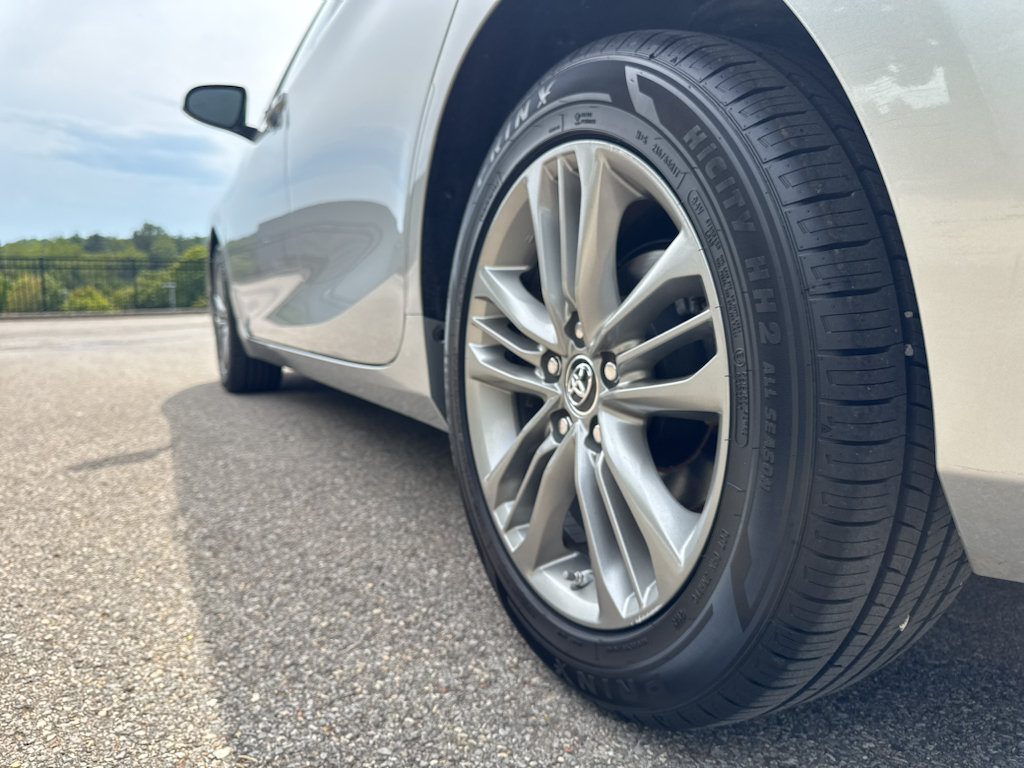 Used 2016 Toyota Camry SE FWD image 10