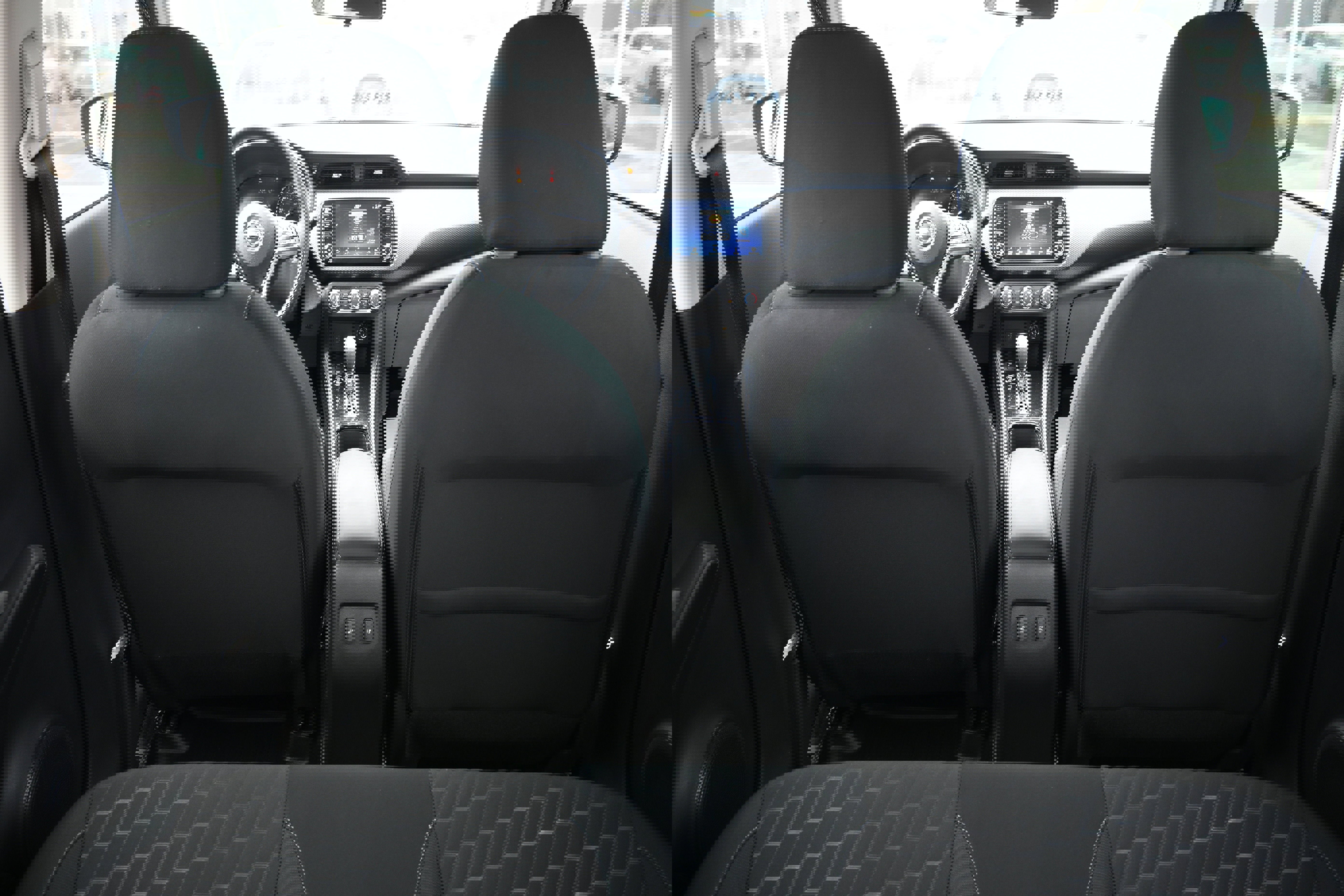 Certified 2023 Nissan Kicks SV image 13