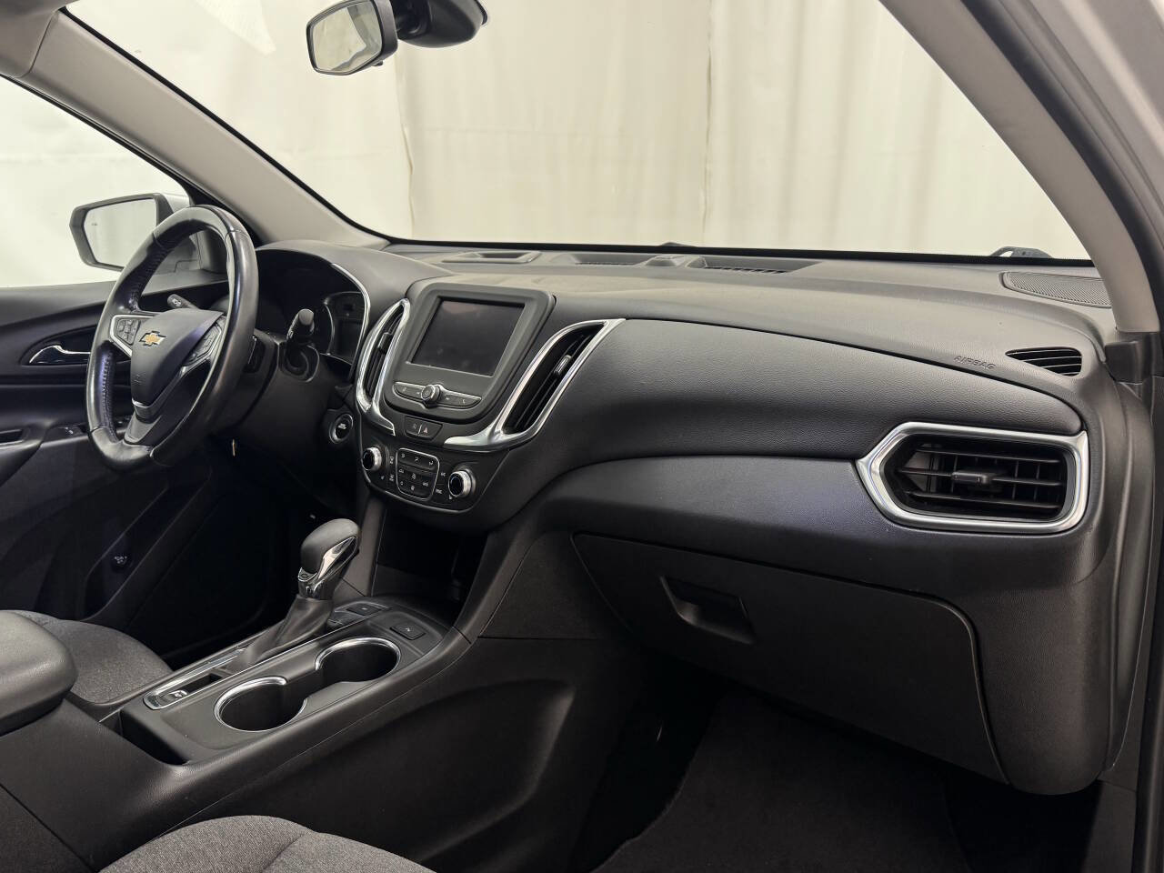 Used 2022 Chevrolet Equinox LT w/ Driver Convenience Package image 20