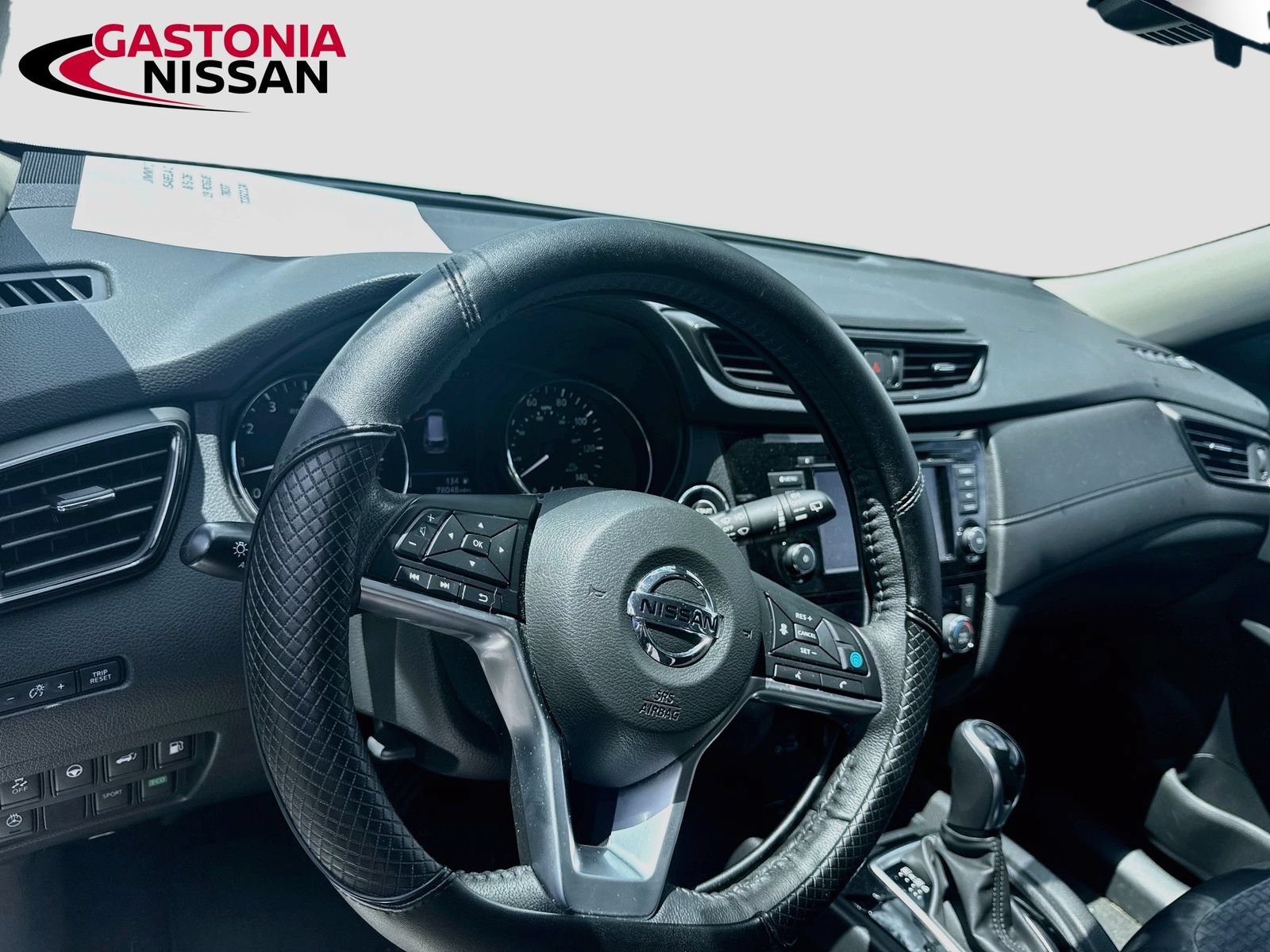 Used 2019 Nissan Rogue SV w/ Premium Package FWD image 11