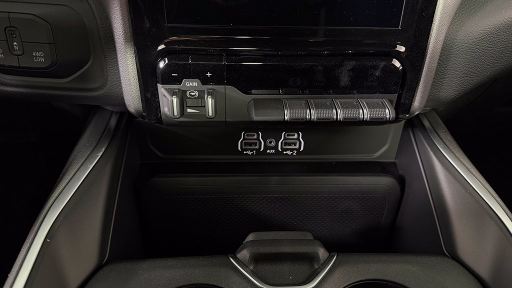 New 2026 RAM 2500 Big Horn AWD/4WD image 18