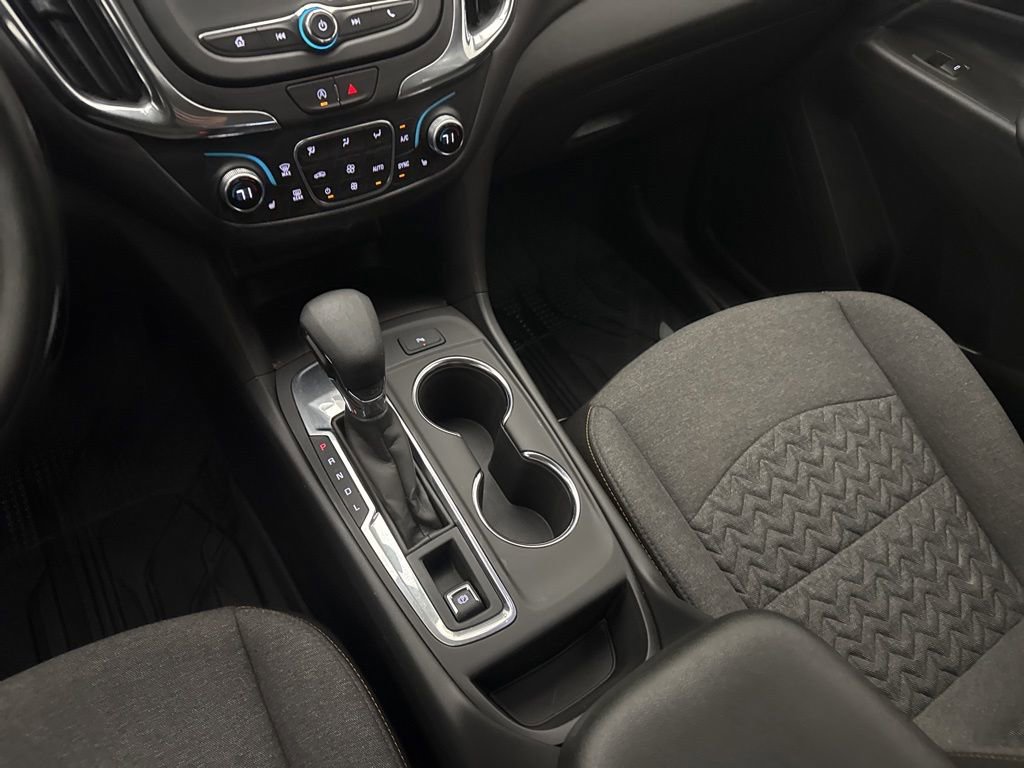 Used 2024 Chevrolet Equinox LT w/ LPO, Floor Liner Package FWD image 17